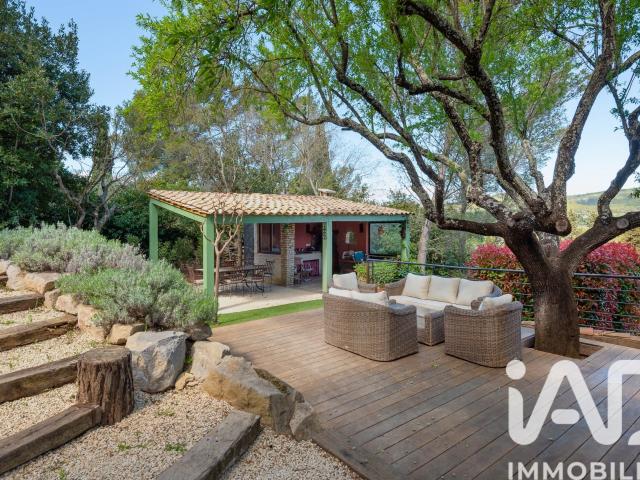 Maison 8 pièces 181 m²