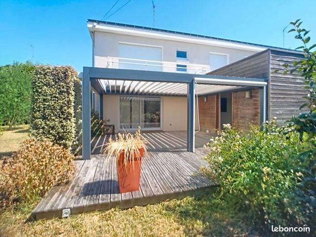 Maison 8 pièces 182 m²