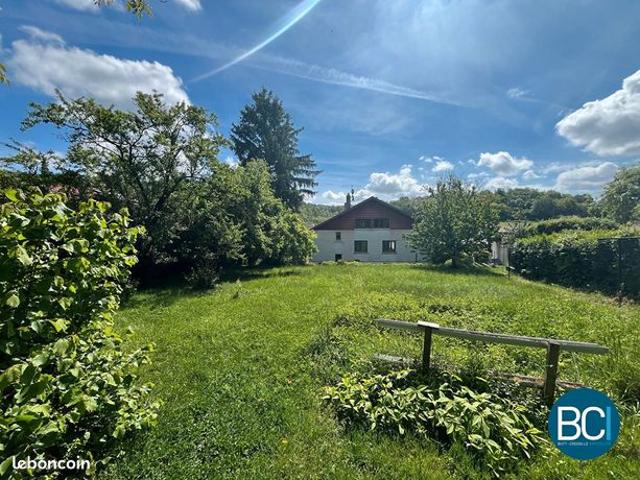 Maison 8 pièces 182 m²
