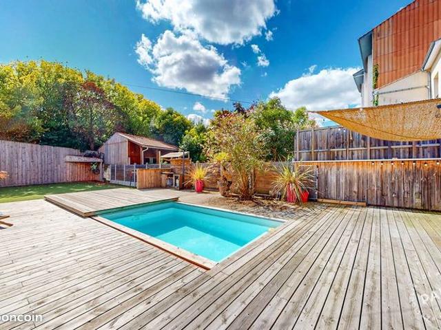 Maison 8 pièces 182 m²