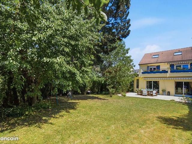 Maison 8 pièces 182 m²