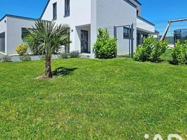 Maison 8 pièces 182 m²