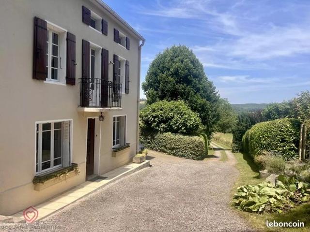 Maison 8 pièces 182 m²
