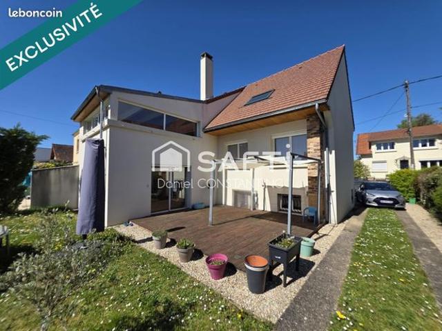 Maison 8 pièces 182 m²