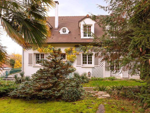 Maison 8 pièces 182 m²
