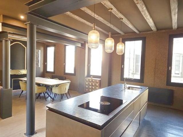 Maison 8 pièces 182 m²