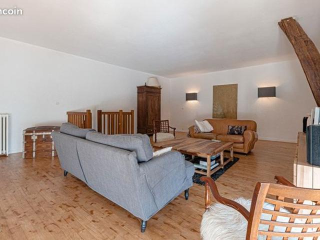 Maison 8 pièces 182 m²