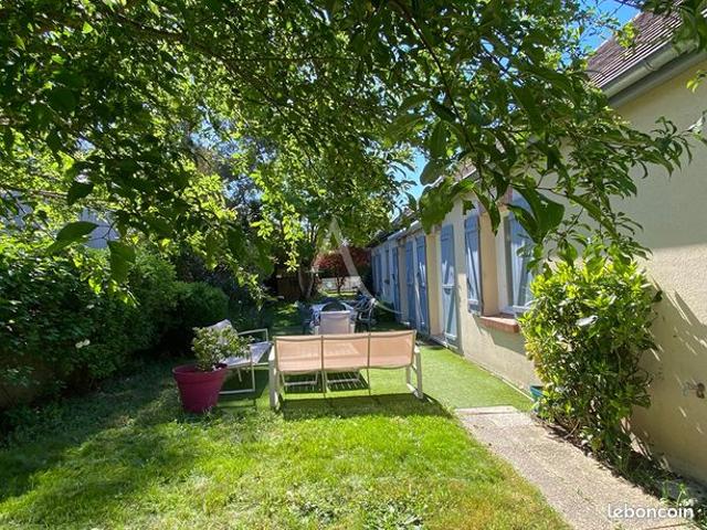 Maison 8 pièces 182 m²