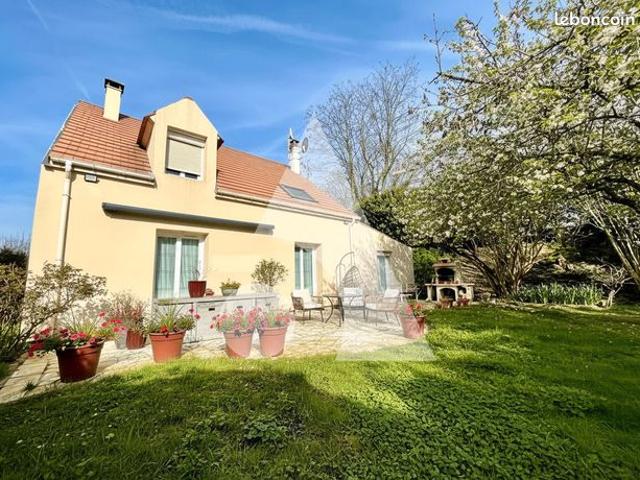 Maison 8 pièces 182 m²
