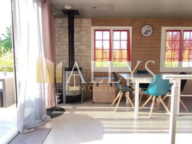 Maison 8 pièces 182 m²