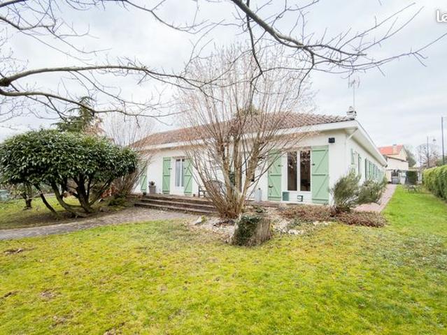 Maison 8 pièces 182 m²