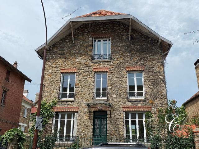 Maison 8 pièces 183 m²