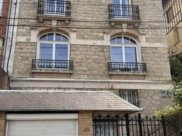 Maison 8 pièces 183 m²