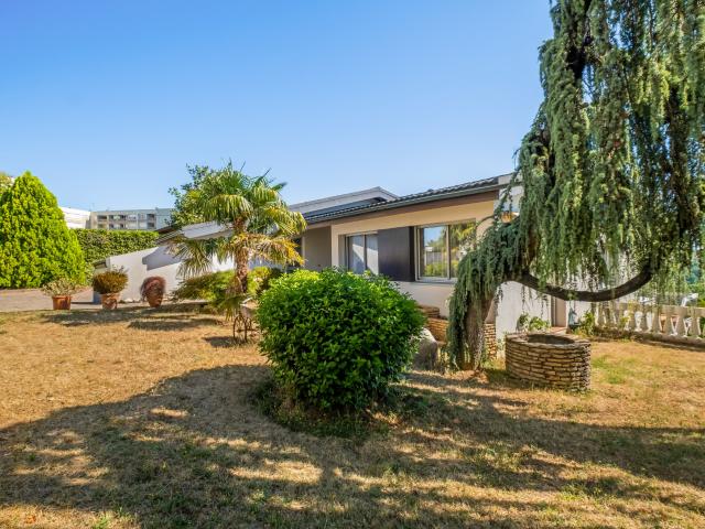 Maison 8 pièces 183 m²