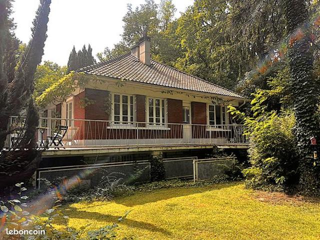 Maison 8 pièces 183 m²