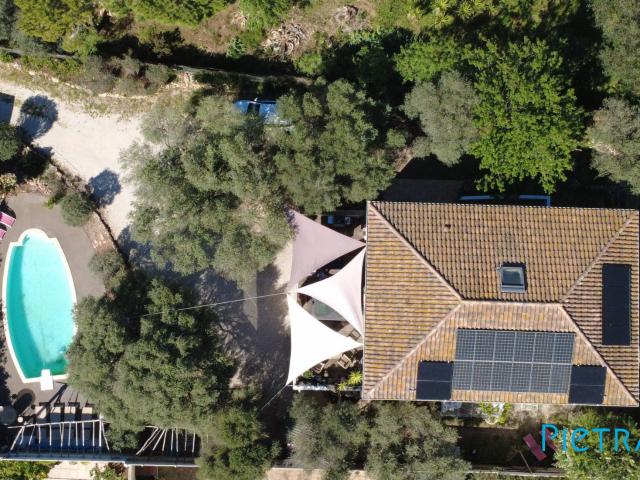 Maison 8 pièces 183 m²