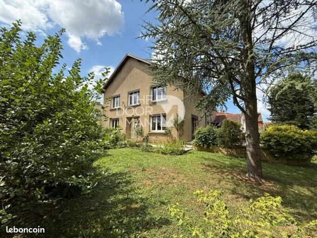 Maison 8 pièces 183 m²