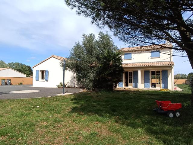 Maison 8 pièces 183 m²