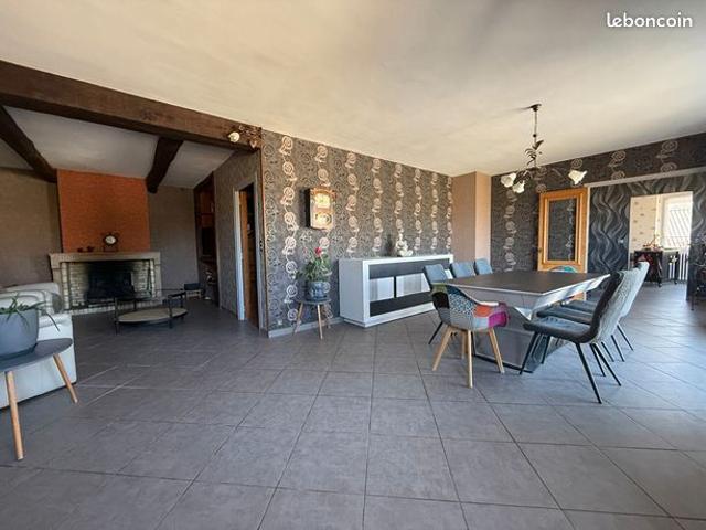 Maison 8 pièces 183 m²