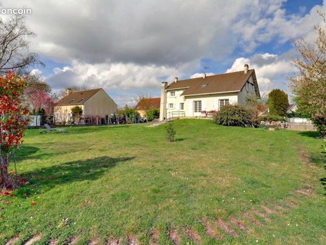 Maison 8 pièces 183 m²