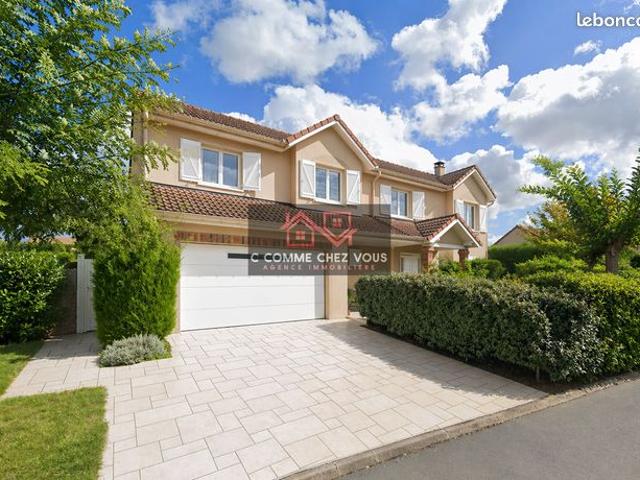 Maison 8 pièces 183 m²