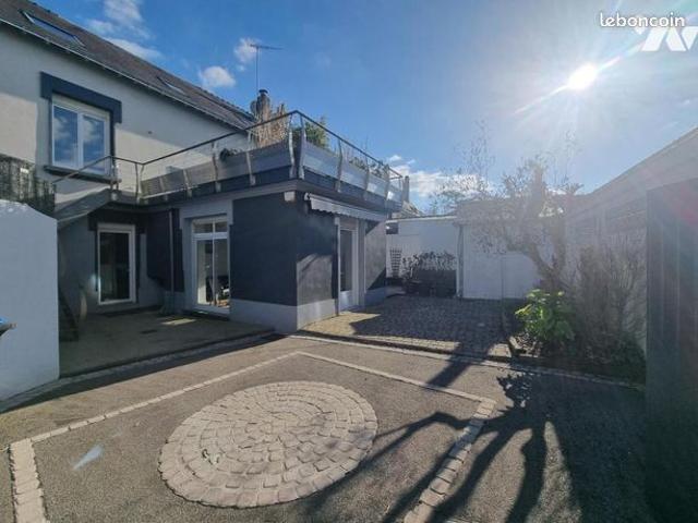 Maison 8 pièces 183 m²