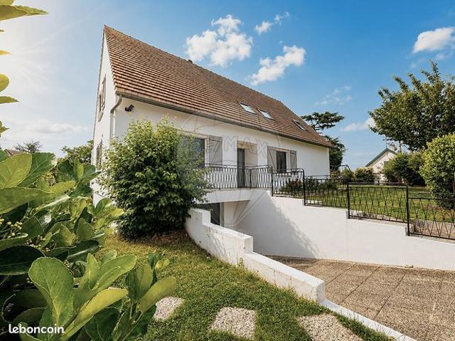 Maison 8 pièces 183 m²
