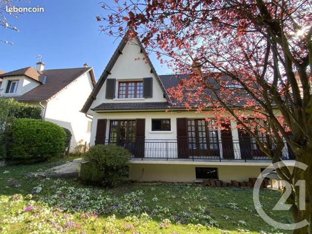 Maison 8 pièces 183 m²