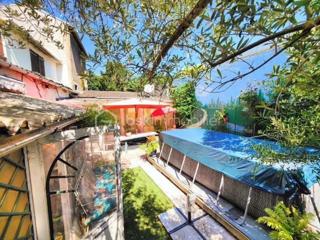 Maison 8 pièces 183 m²