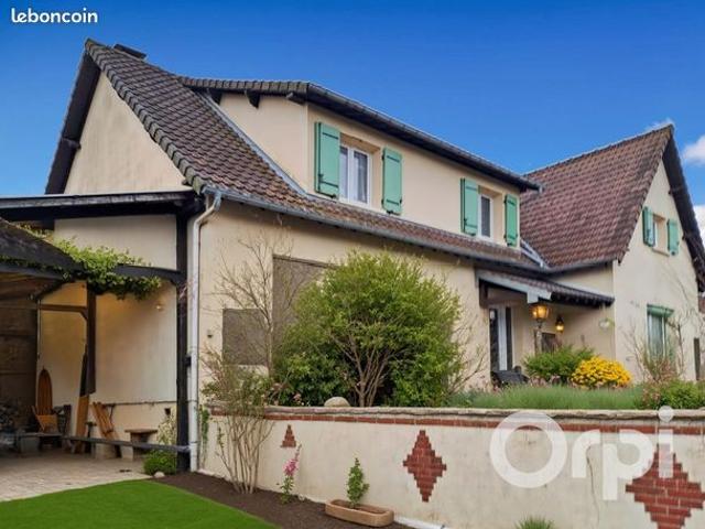Maison 8 pièces 183 m²