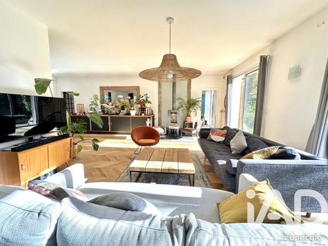 Maison 8 pièces 183 m²
