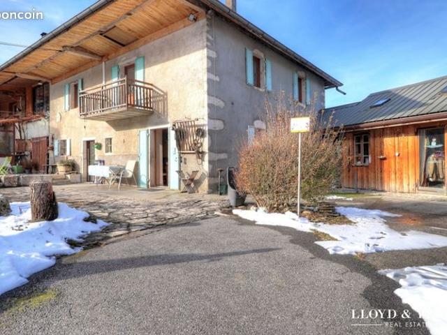 Maison 8 pièces 194 m²