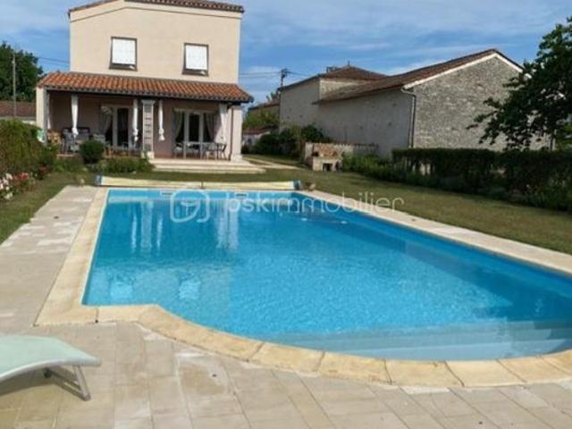 Maison 8 pièces 194 m²