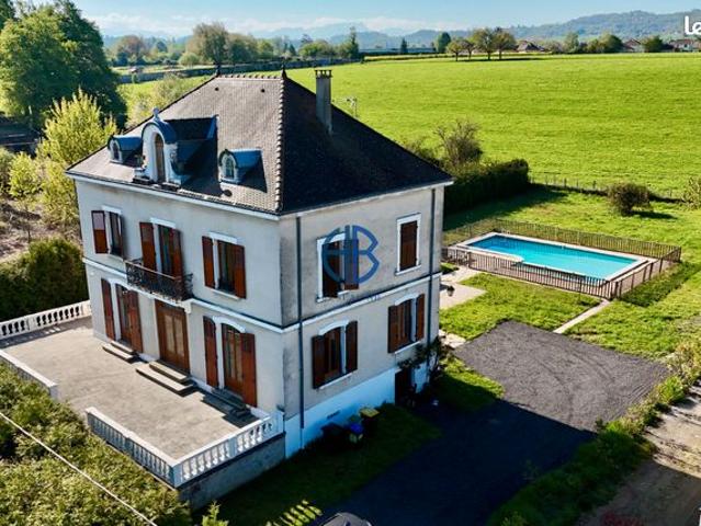 Maison 8 pièces 194 m²