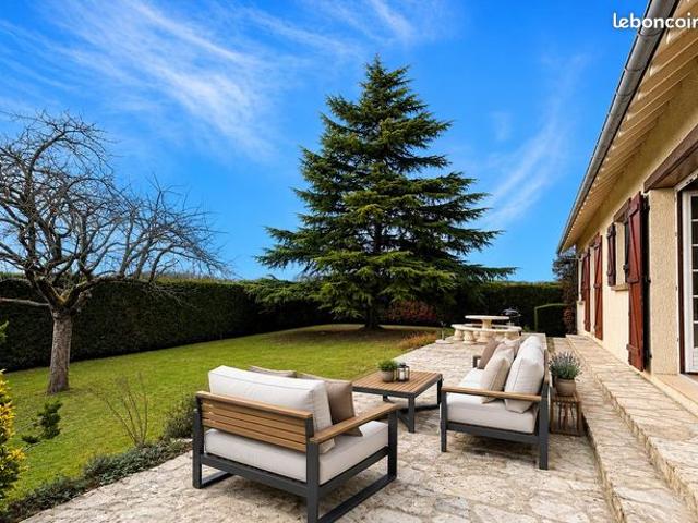 Maison 8 pièces 194 m²