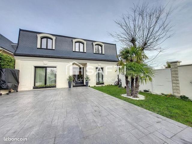 Maison 8 pièces 194 m²