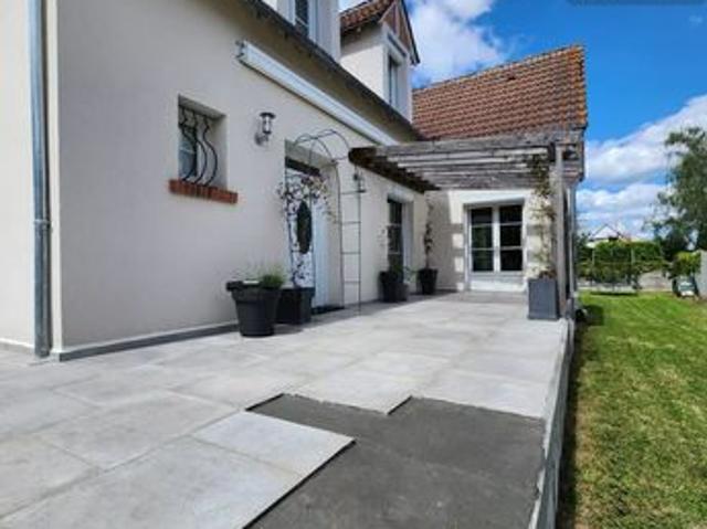Maison 8 pièces 194 m²