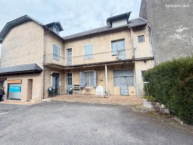 Maison 8 pièces 194 m²
