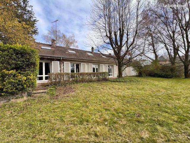 Maison 8 pièces 194 m²