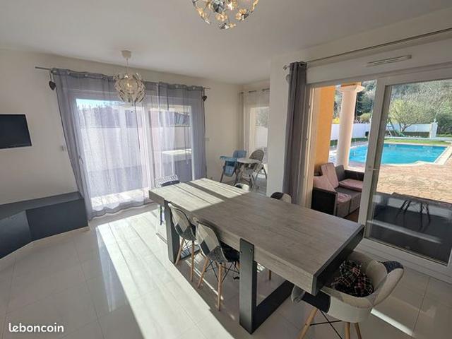 Maison 8 pièces 194 m²