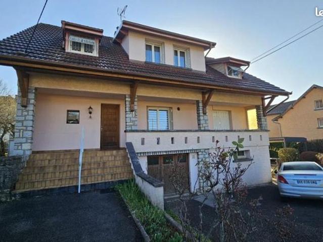 Maison 8 pièces 194 m²