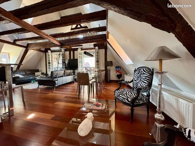 Maison 8 pièces 195 m²