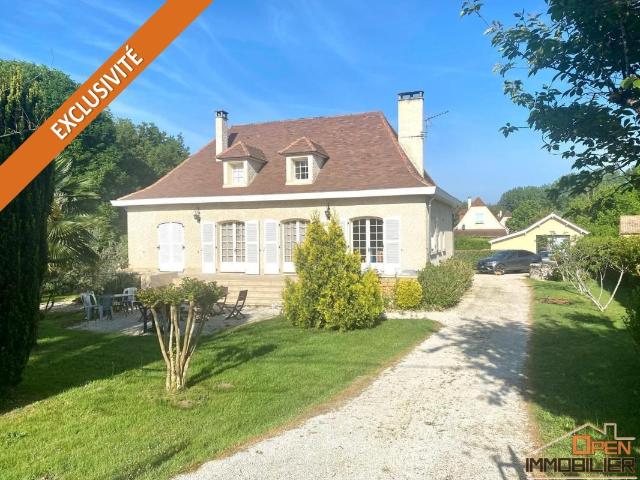 Maison 8 pièces 195 m²