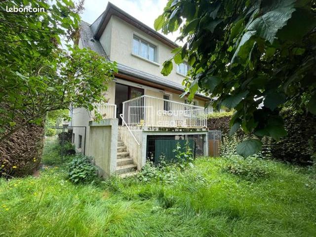 Maison 8 pièces 195 m²
