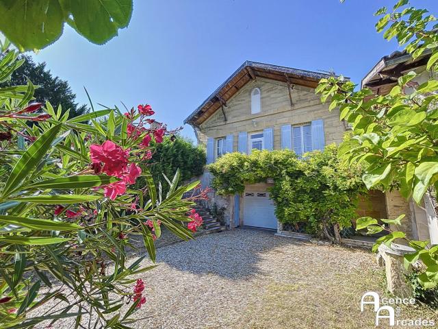 Maison 8 pièces 195 m²