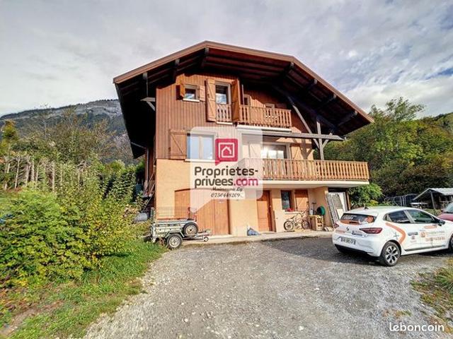 Maison 8 pièces 195 m²