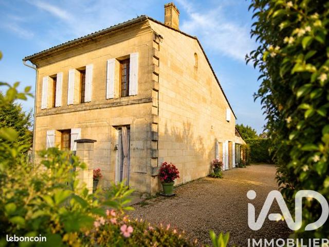Maison 8 pièces 195 m²