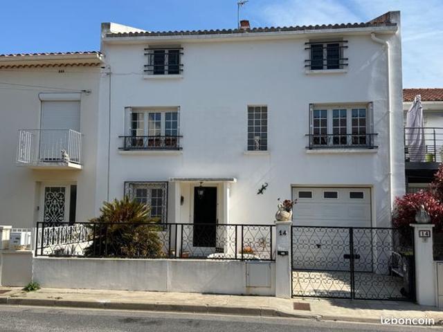 Maison 8 pièces 195 m²