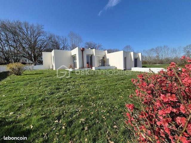 Maison 8 pièces 195 m²