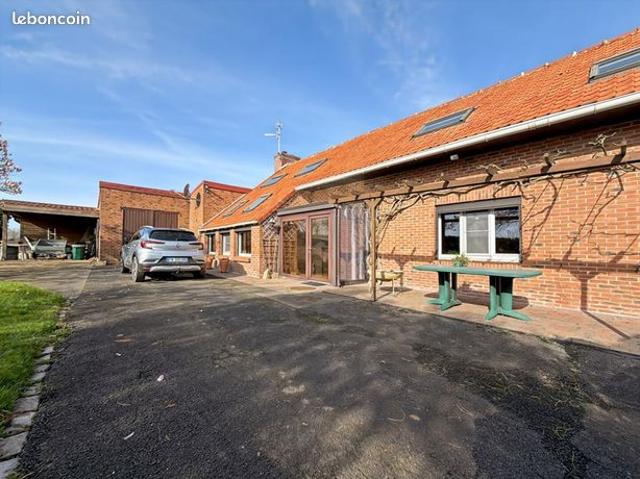 Maison 8 pièces 195 m²
